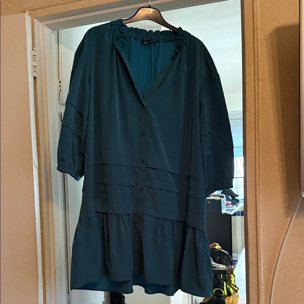 Zara Teal Button-Front Tiered Tunic
